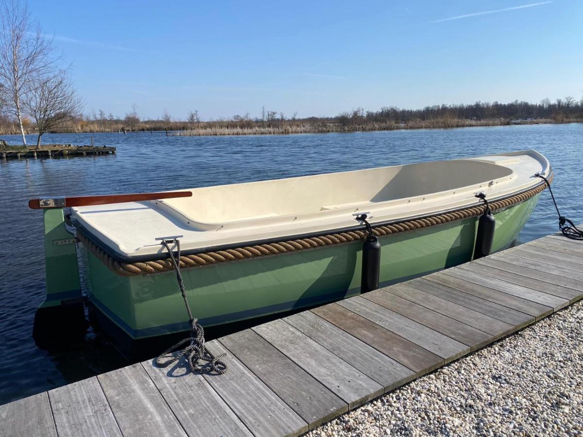 The Lake Inn Nieuwkoop エクステリア 写真